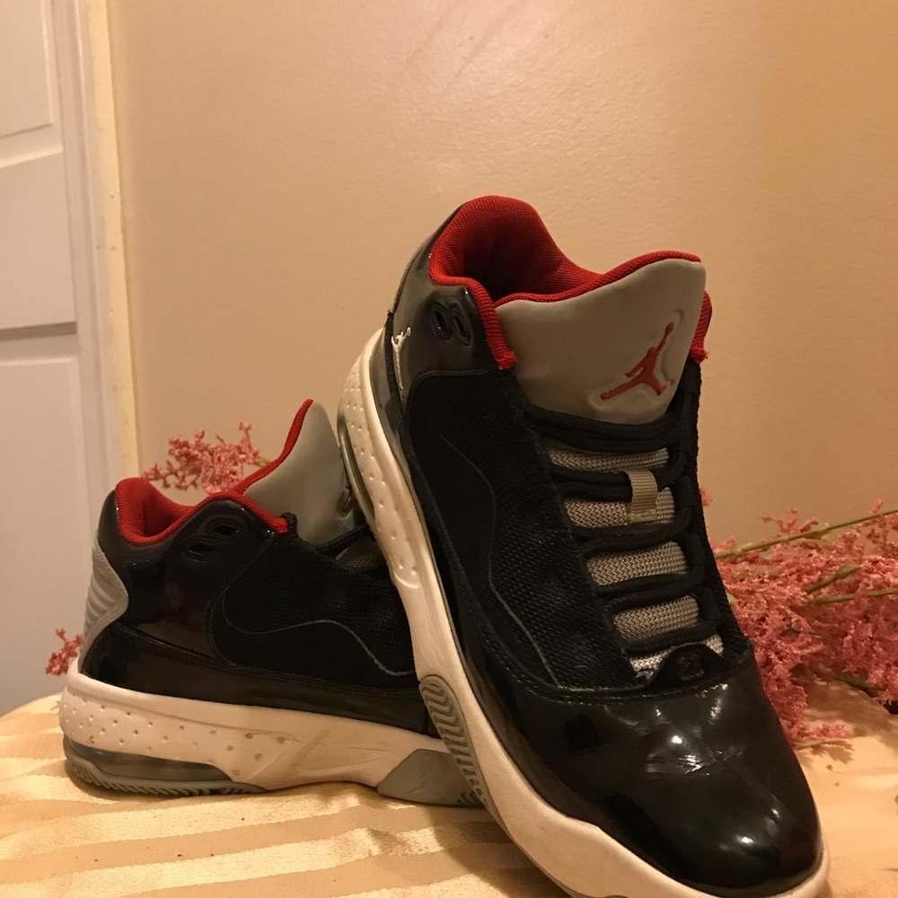 JORDANS!!!!